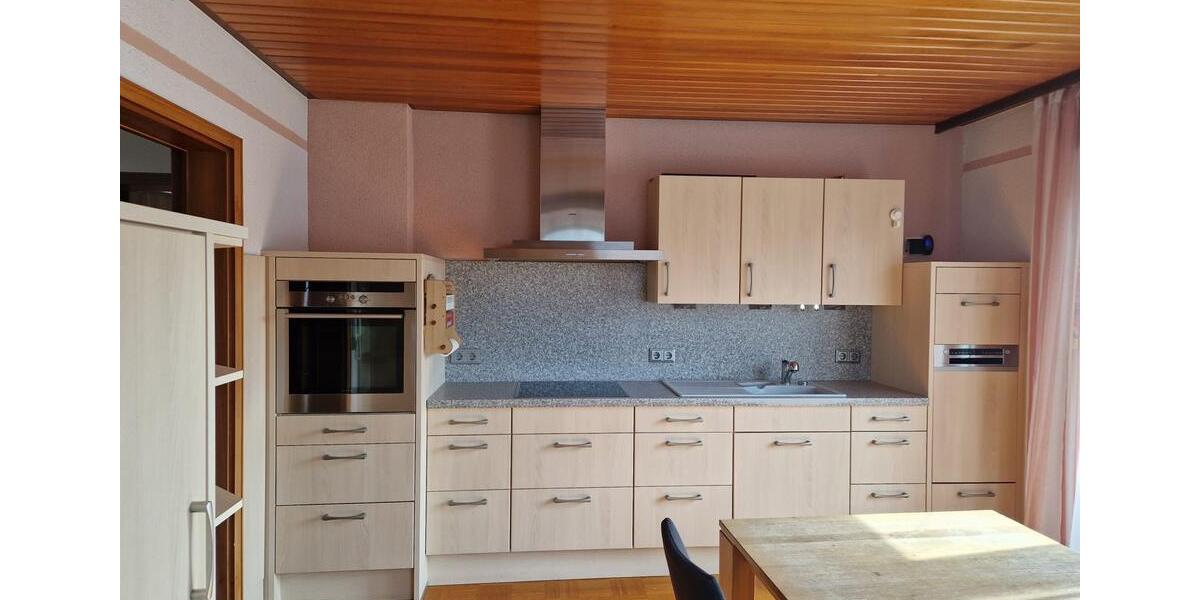Einfamilienhaus Ettringen - 7 Zimmer, 150 m&sup2;, 1.250&euro; | Angebot:26230926