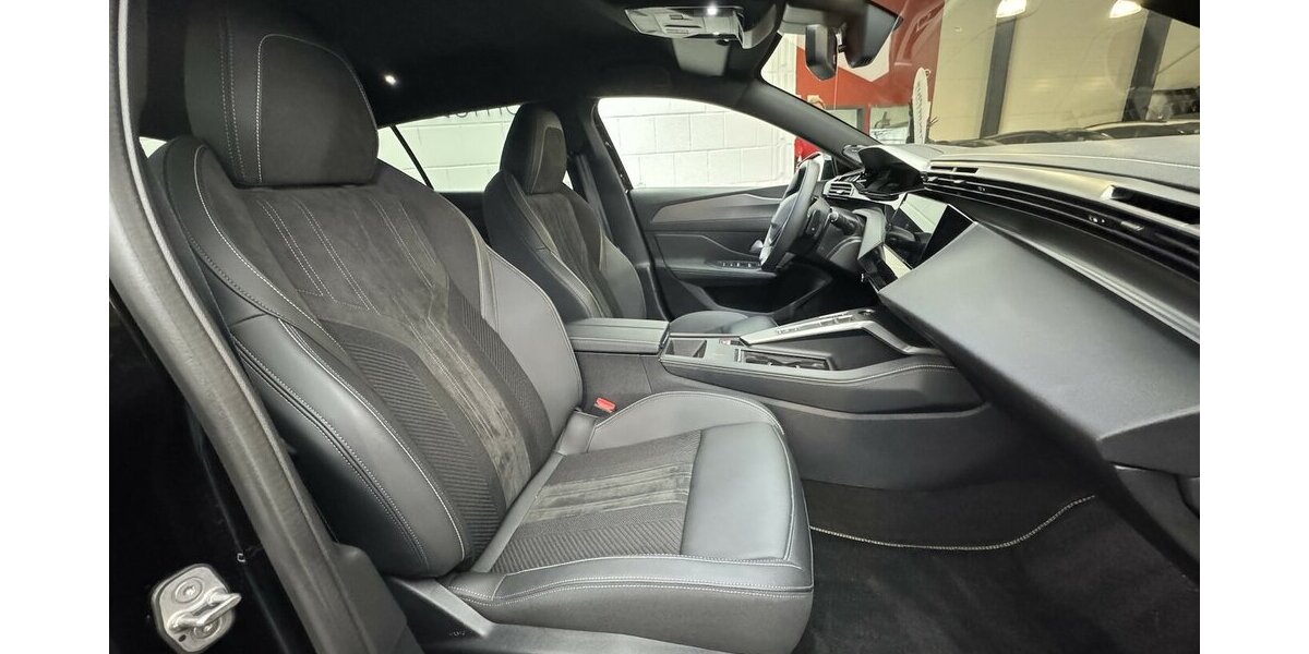 Peugeot 408 GT 145 Hybrid DSC6 Massage 360° Cam 21.700 km 26.320 &euro; Lich 35423