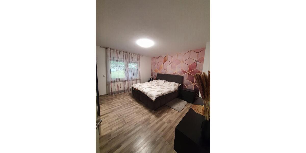 Einfamilienhaus Marsberg - 7 Zimmer, 210 m&sup2;, 319.000&euro; | Angebot:26989346