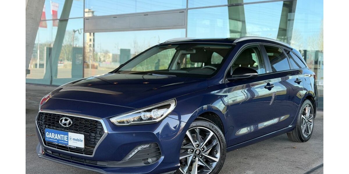 Hyundai i30 102.500 km 12.499 &euro; Offenburg 77656
