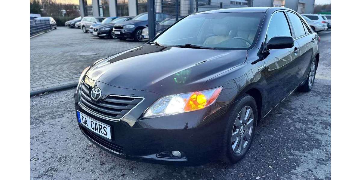 Toyota Camry 224.000 km 5.900 &euro; Troisdorf 53842