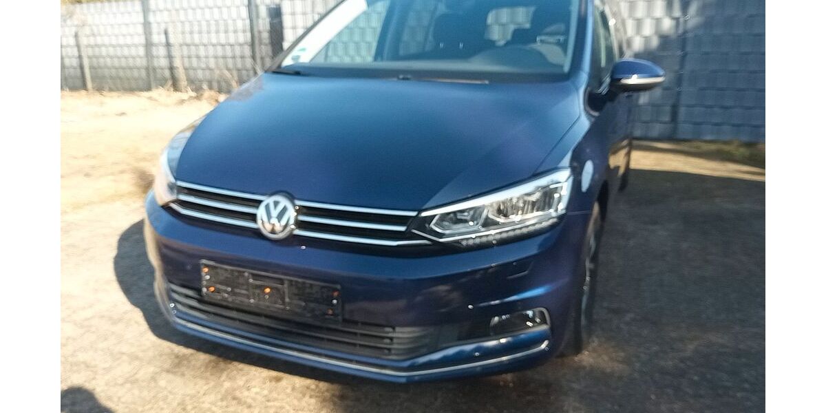 VW Touran 133.000 km 14.999 &euro; Hambühren 29313