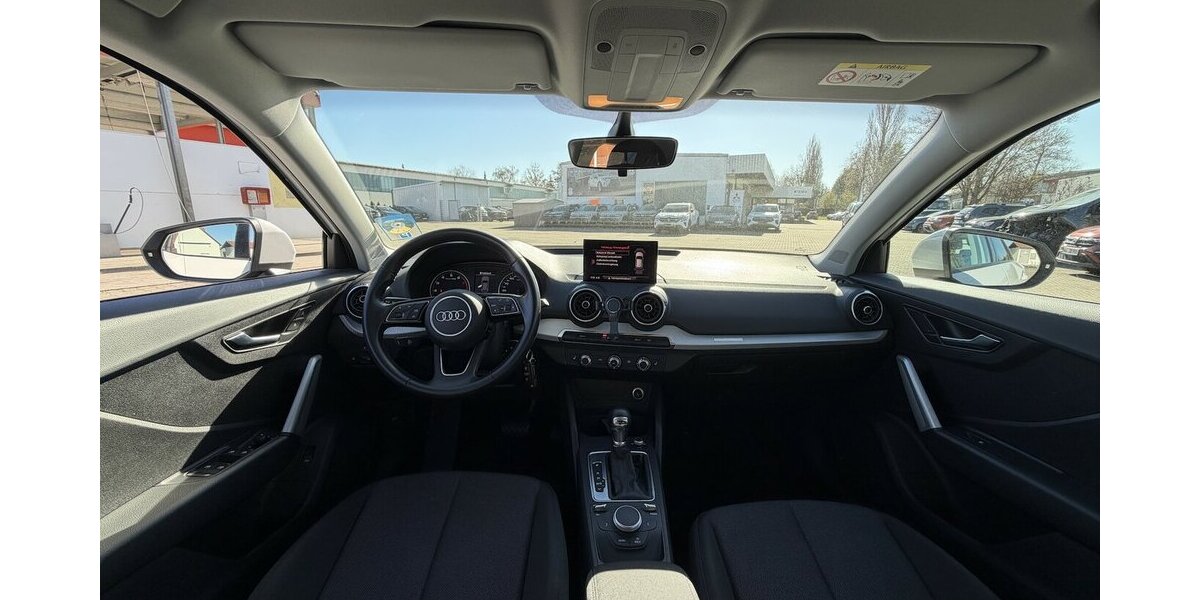 Audi Q2 35 TFSI S-Tronic / Sitzheizung / AKH 77.000 km 19.990 &euro; Donauwörth 86609
