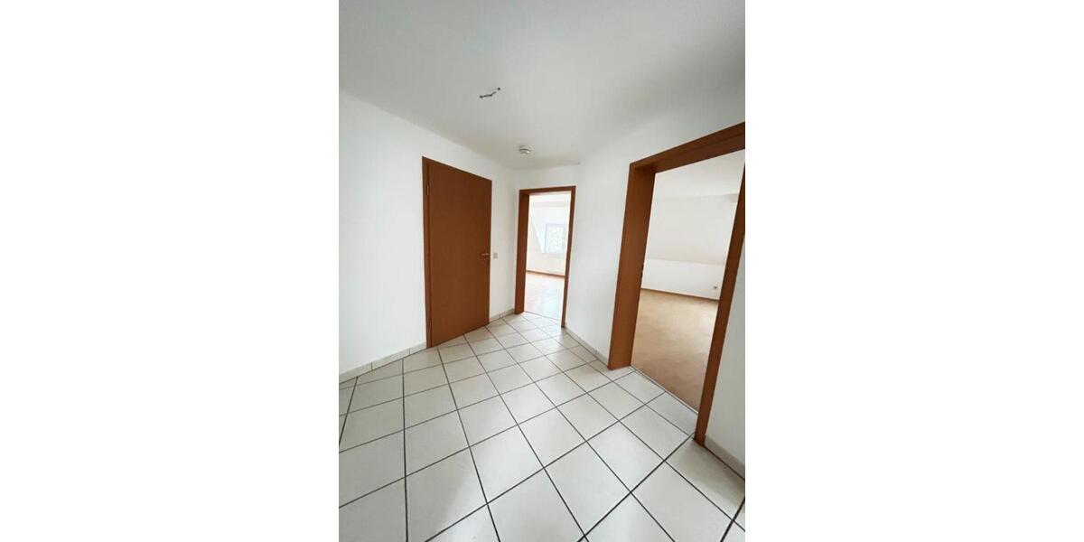 Dachgeschoßwohnung Zwickau Auerbach - 2 Zimmer, 52 m&sup2;, 314&euro; | Angebot:24918237