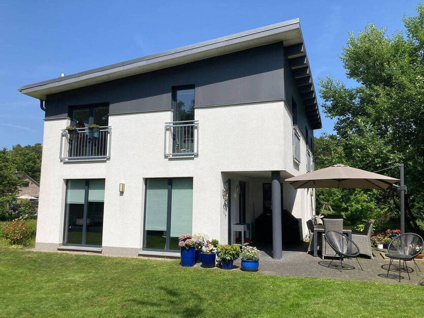 Exklusives Architektenhaus in Buchholz - ruhige Lage am Waldrand, stadtnah, provisionsfrei