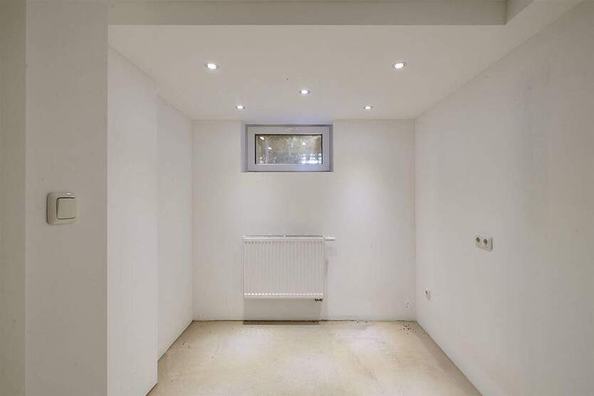 Provisionsfrei! Modernisiertes Raumwunder mit vielfältigen Nutzungs- und Gestaltungsmöglichkeiten 8 zimmer