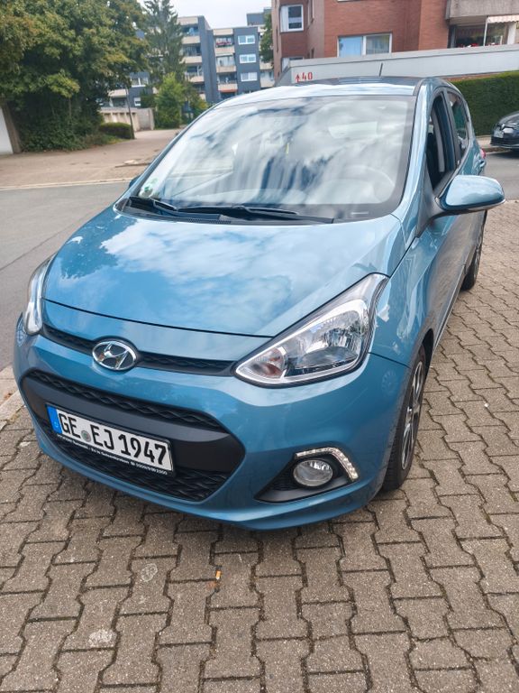 i10