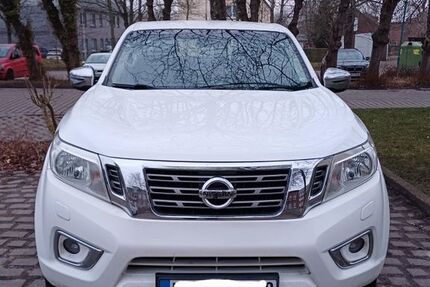 Nissan Navara 270.000 km 11.900 &euro; Bredstedt 25821