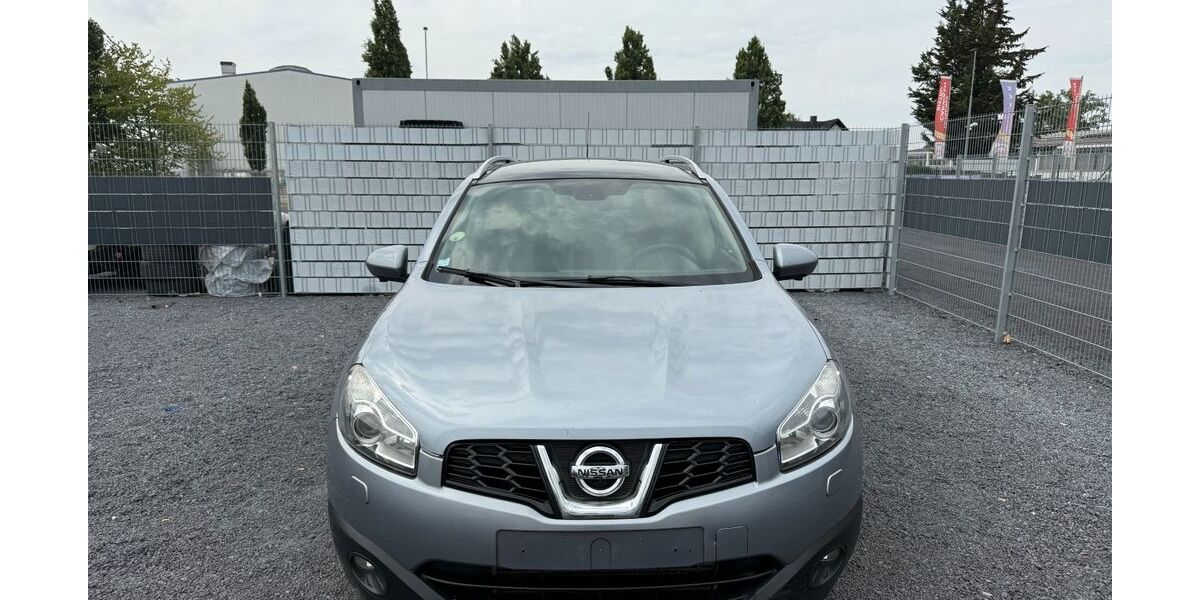 Nissan Qashqai 326.580 km 2.600 &euro; KEHL 77694