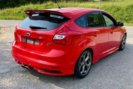 Ford Focus 157.550 km 9.950 € kitzingen 97318