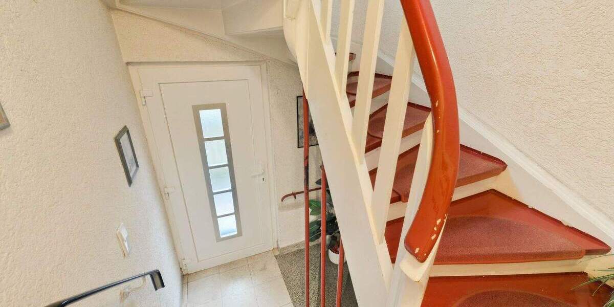 Mehrfamilienhaus, Wohnhaus Leverkusen Schlebusch - 9 Zimmer, 390.000&euro; | Angebot:25645560