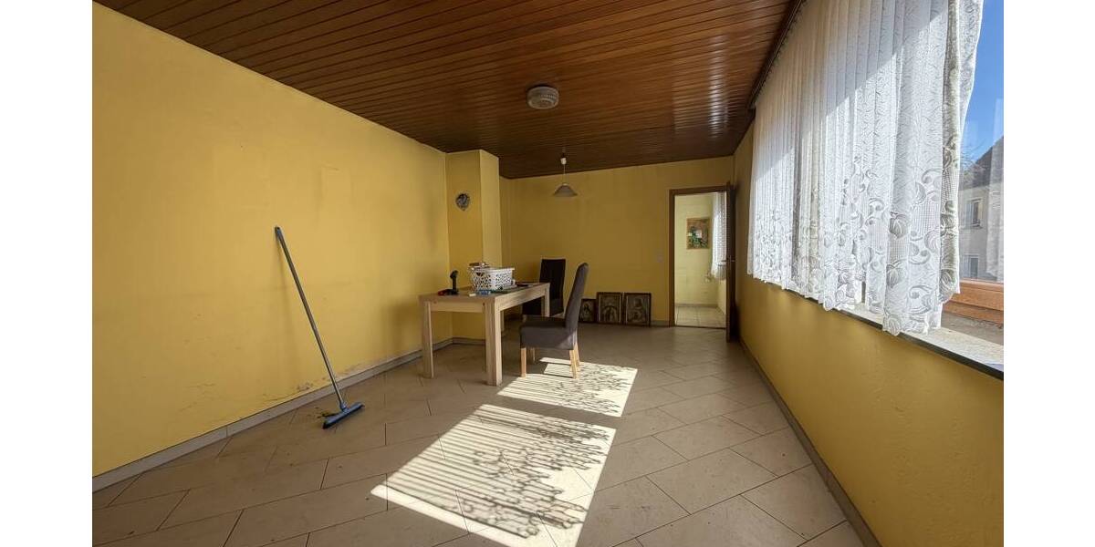 Einfamilienhaus Weismain / Wunkendorf Wunkendorf - 7 Zimmer, 189 m&sup2;, 175.000&euro; | Angebot:26450330