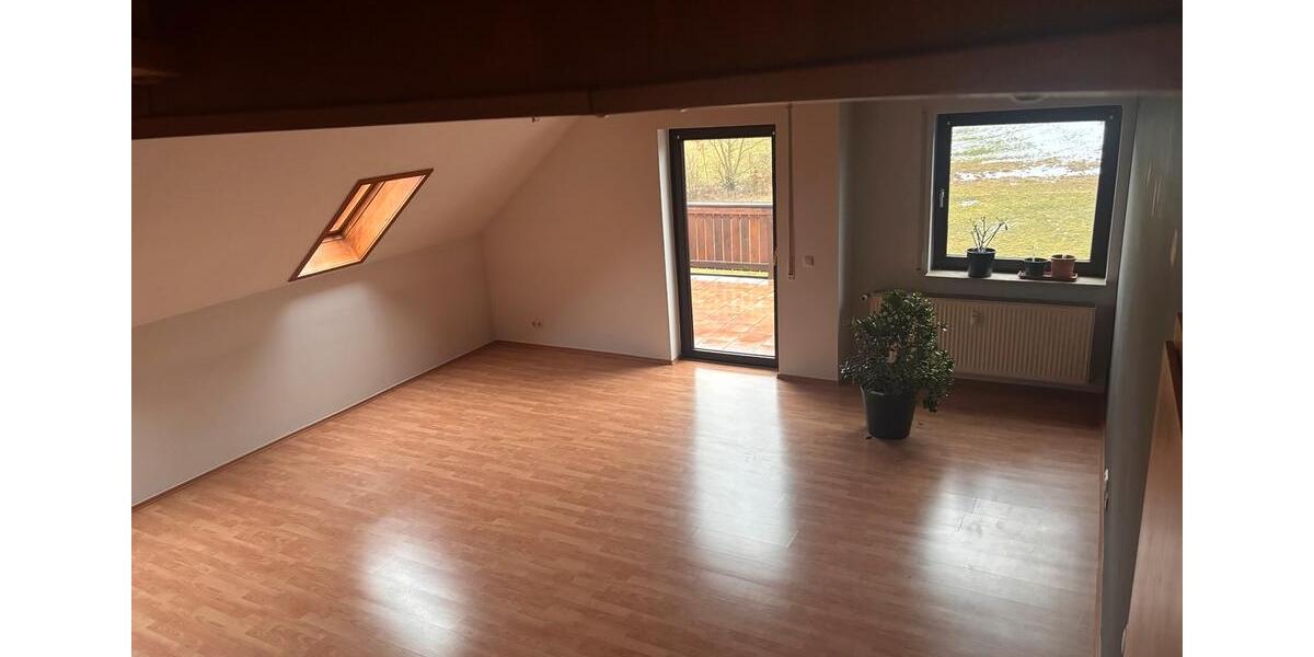 3-Raum-Massionette-Wohnung in Adelhausen 3 zimmer