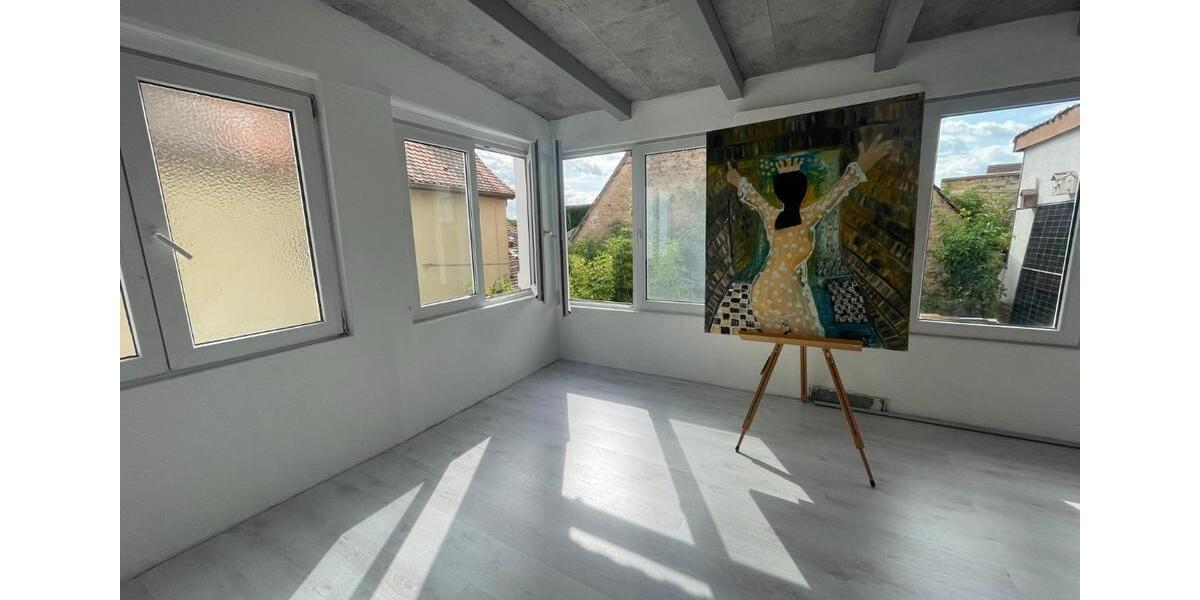 Charmantes Haus(2 Wohnungen ) im Zentrum. PROVISIONSFREI!! zimmer