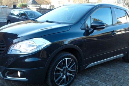 Suzuki (SX4) S-Cross 124.895 km 8.500 &euro; Siegen 57078