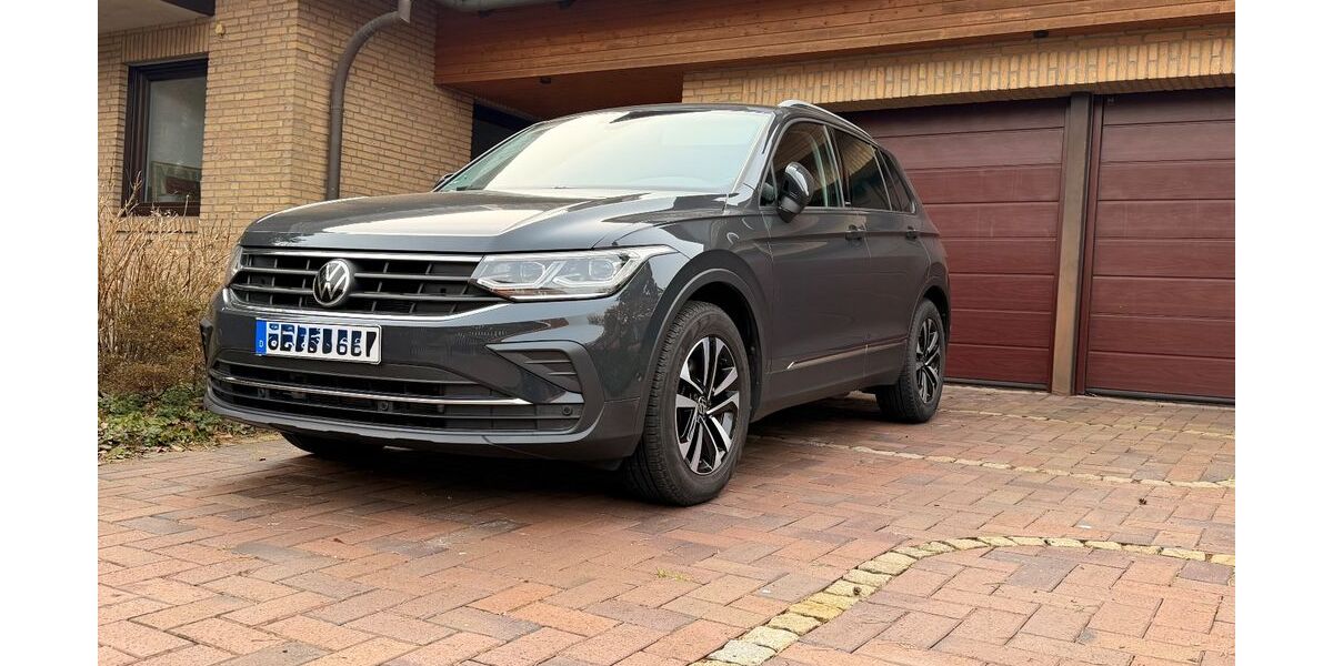 VW Tiguan 37.987 km 24.999 &euro; Winsen 29308