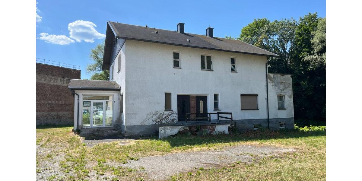 Einfamilienhaus Aue-Bad Schlema Bad Schlema - 6 Zimmer, 295 m&sup2;, 119.000&euro; | Angebot:25942403