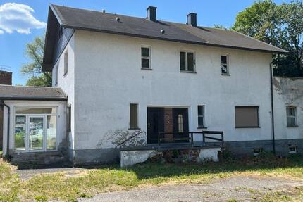 Haus Aue-Bad Schlema Bad Schlema - 6 Zimmer, 295 m&sup2;, 119.000&euro; | Angebot:25942403