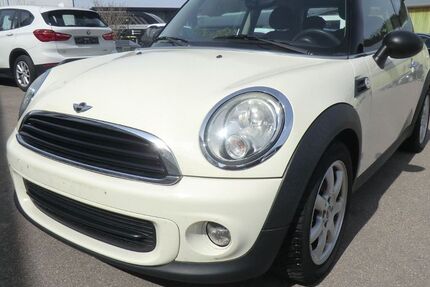 Mini ONE 151.911 km 2.600 &euro; Mickhausen 86866
