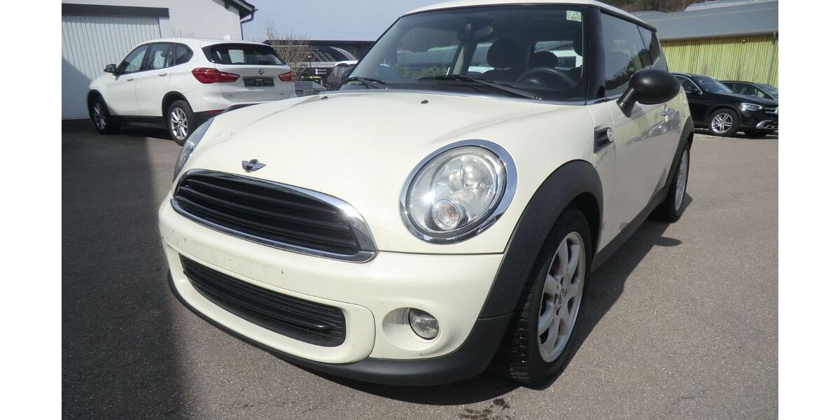 Mini ONE 151.911 km 2.600 &euro; Mickhausen 86866