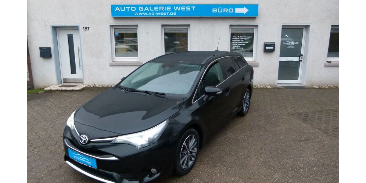 Toyota Avensis 133.445 km 10.790 &euro; Bochum 44809