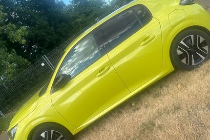 Peugeot 208 17.000 km 16.500 &euro; Lisdorf 66740