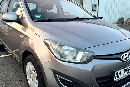 Hyundai i20 85.000 km 5.890 € Andernach 56626