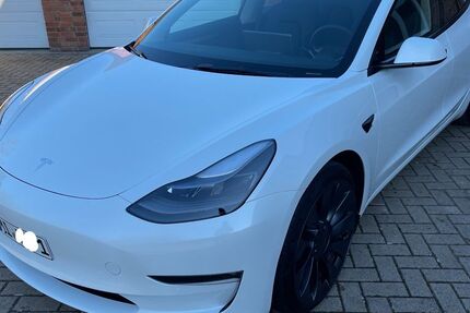 Tesla Model 3 99.999 km 26.499 &euro; Minden 32425