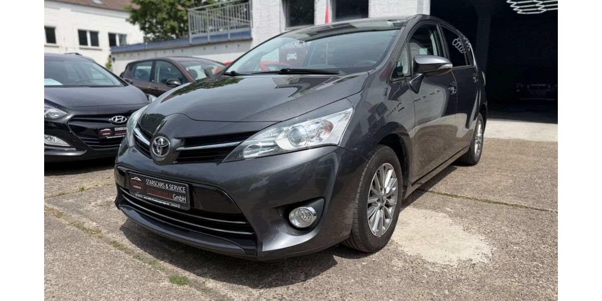 Toyota Verso 122.000 km 9.990 &euro; Lage 32791