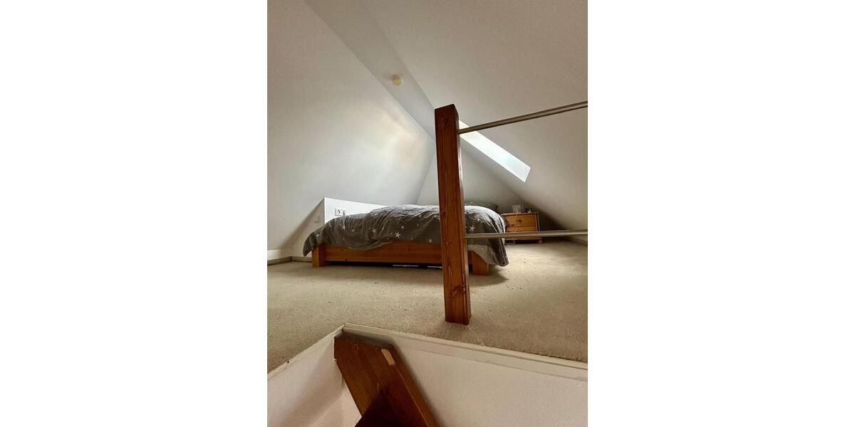 Dachgeschoßwohnung Freiburg im Breisgau Brühl - 2.5 Zimmer, 70 m&sup2;, 1.150&euro; | Angebot:25382964