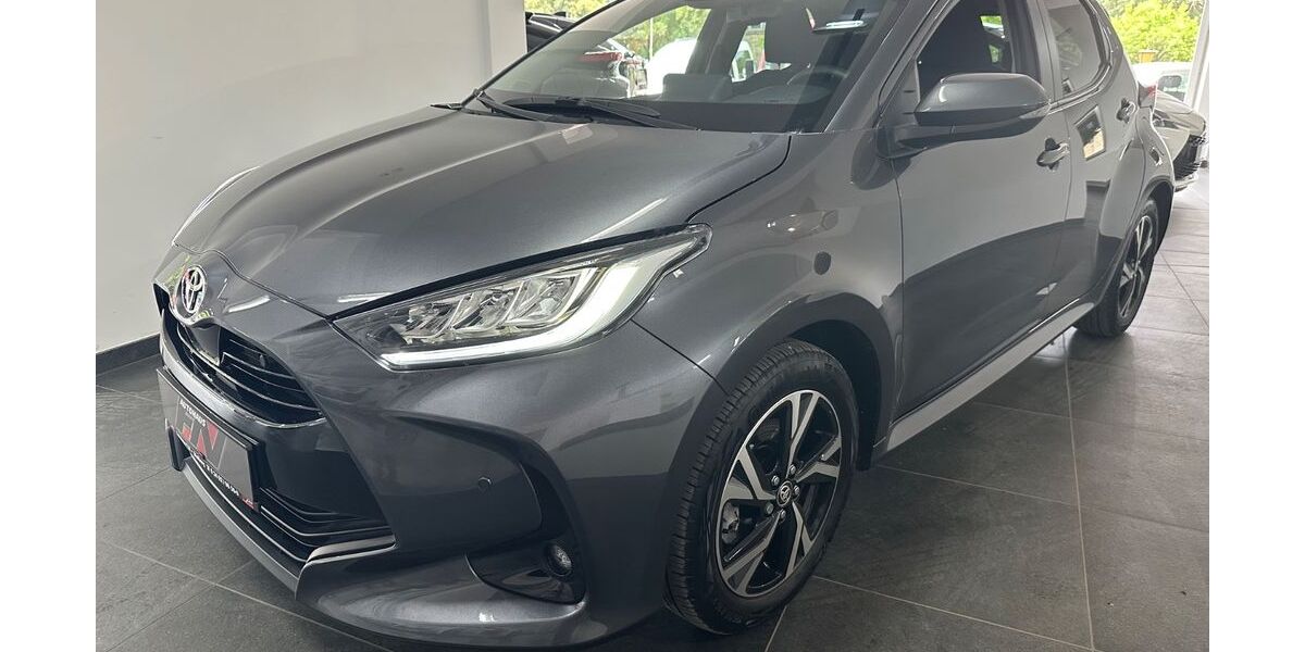 Toyota Yaris 5.900 km 22.800 &euro; Stolberg 52224