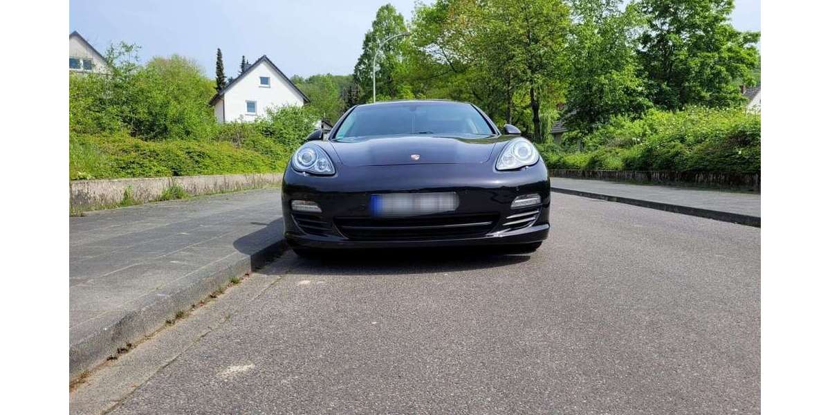 Porsche Panamera 132.500 km 29.999 &euro; Birken (Windhagen) 53578