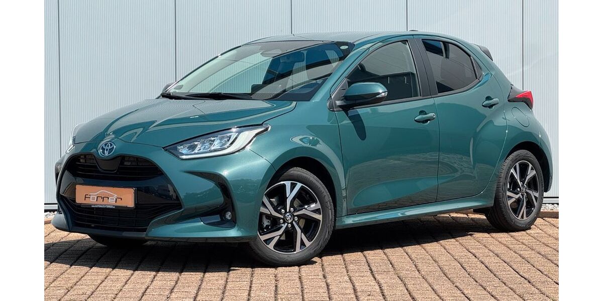 Toyota Yaris 5.986 km 23.410 &euro; Detmold 32758