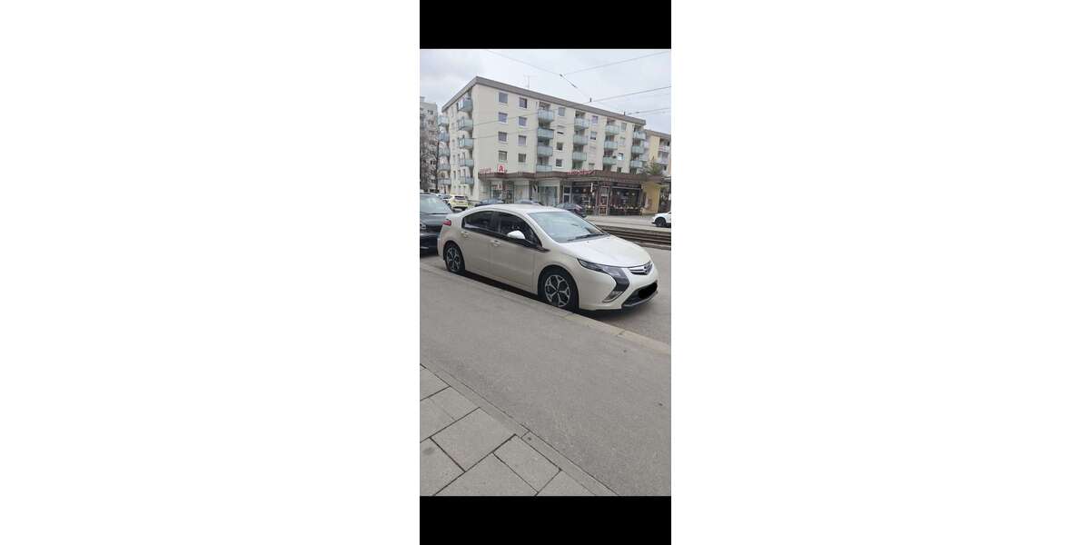 Opel Ampera 64.000 km 15.000 &euro; München 80804