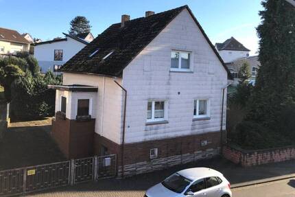**Charmantes Einfamilienwohnhaus mit Nebengebäude auf großem Grundstück mit Potenzial** 4 zimmer