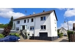 Großzügiges Wohnen für zwei Generationen: Poolbereich mit Poolbar und barrierefreiem EG - Zweifamilienhaus Katzweiler | Angebot:27131010