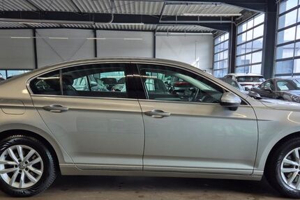 VW Passat 224.000 km 9.950 &euro; Geesthacht bei Hamburg 21502