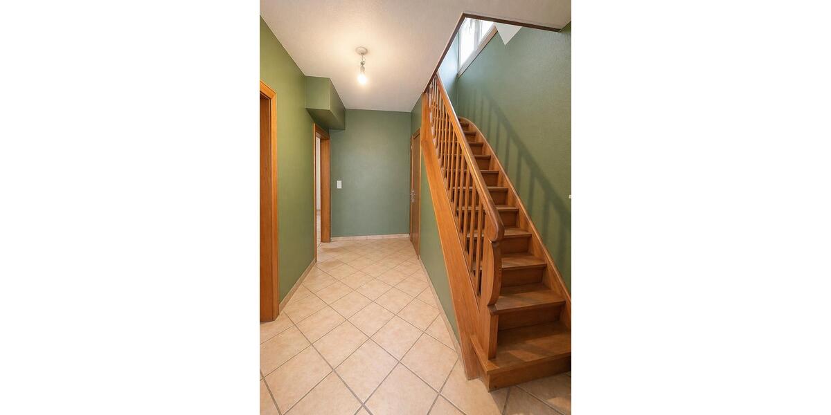 Einfamilienhaus Sundern (Sauerland) - 4 Zimmer, 120 m&sup2;, 1.300&euro; | Angebot:26302189