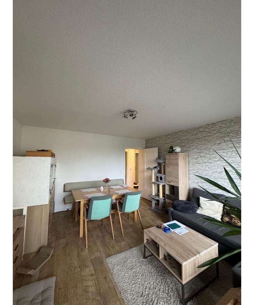 Wohnung zum Mieten in Duisburg 480 € 77 m²