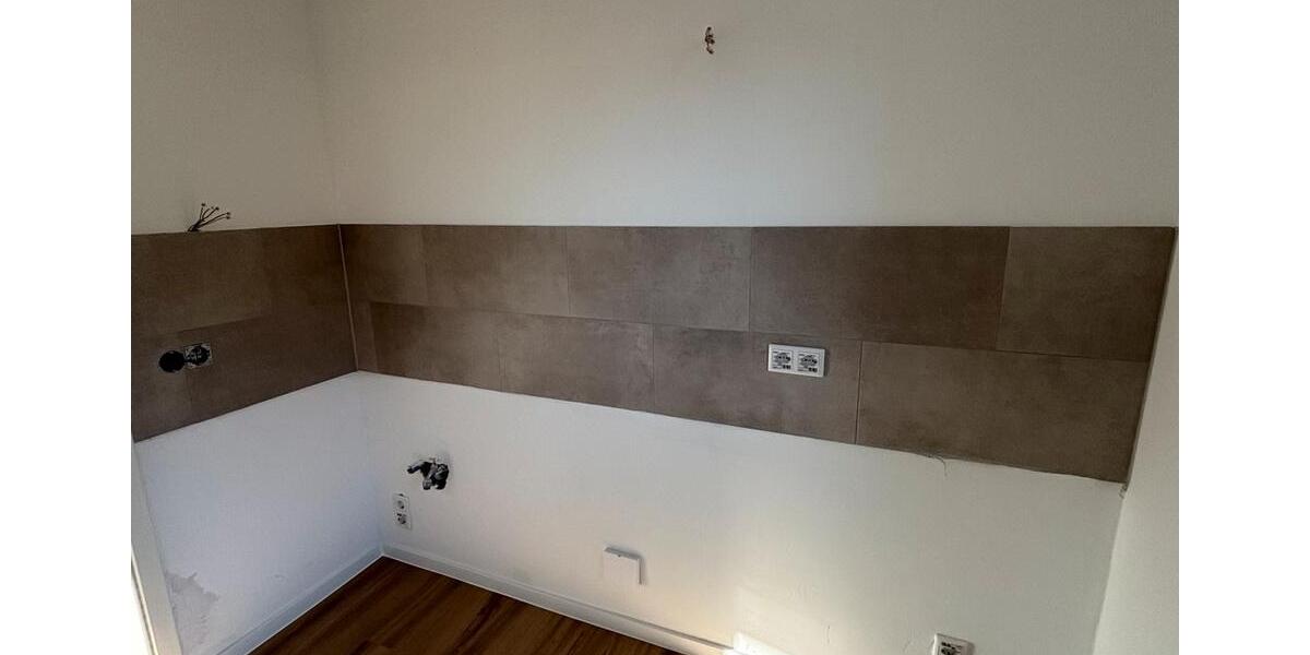 Etagenwohnung Langenfeld (Rheinland) - 2 Zimmer, 72 m&sup2;, 1.170&euro; | Angebot:26335312