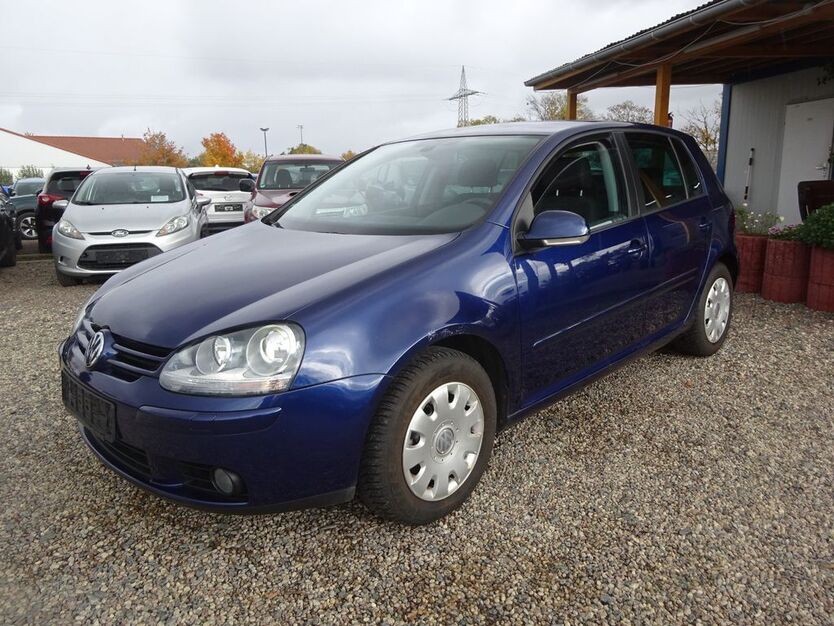 VW Golf 156.563 km 2.200 € Dresden 01219