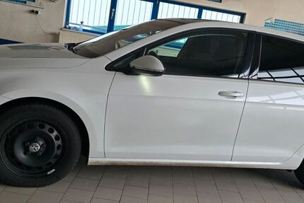 VW Golf 103.000 km 14.999 &euro; Lutherstadt Eisleben 06295