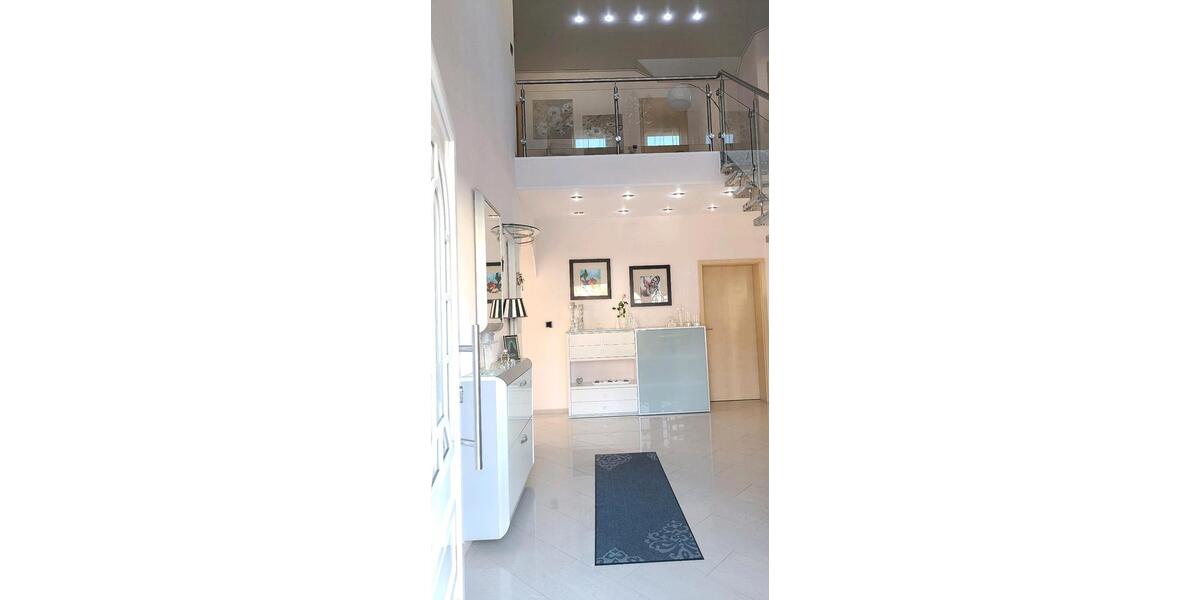 Einfamilienhaus Breidenbach - 8 Zimmer, 207 m&sup2;, 475.000&euro; | Angebot:26764444
