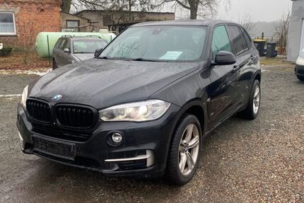 BMW X5 294.000 km 16.000 &euro; Bandenitz 19230