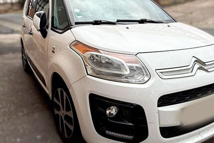 Citroen C3 Picasso 106.600 km 5.800 &euro; Haunetal 36166