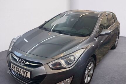 Hyundai i40 69.896 km 11.990 &euro; Berlin 12526