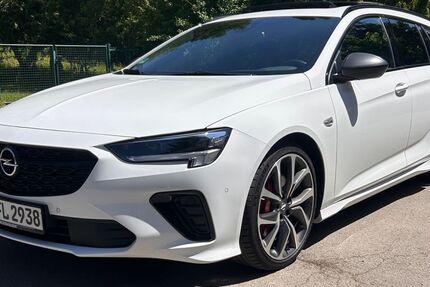 Opel Insignia 69.000 km 26.499 &euro; München 81549