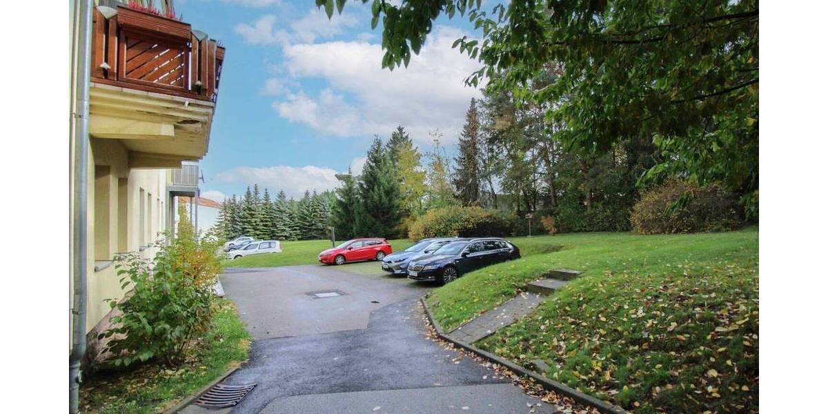 Etagenwohnung Döbeln - 3 Zimmer, 64 m&sup2;, 49.000&euro; | Angebot:25970299