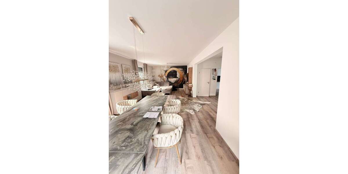 Einfamilienhaus Esslingen Brühl - 14 Zimmer, 348 m&sup2;, 1.499.000&euro; | Angebot:25470968