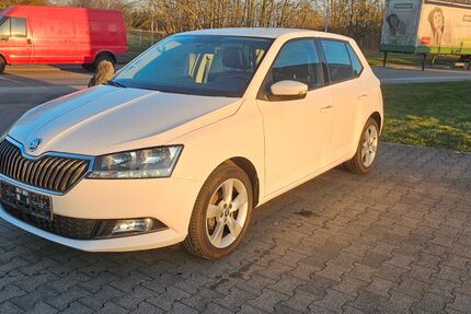 Skoda Fabia 115.999 km 7.200 &euro; Bad Arolsen 34454